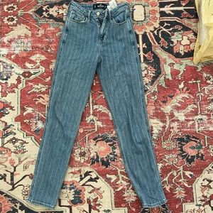 Holister high waisted✅ said pinstriped jeans❤️ READ THE description please!
